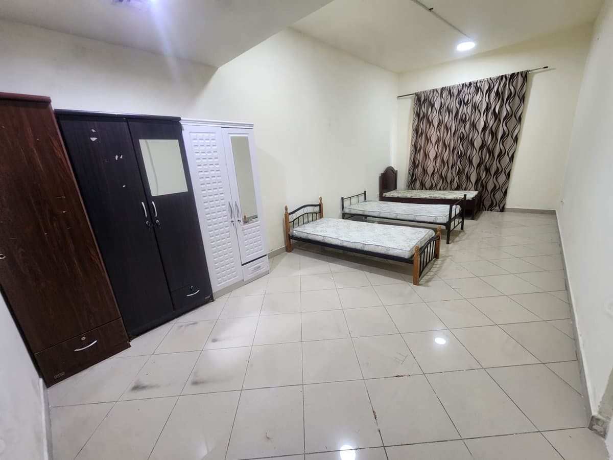 Spacious Master Bedroom, photo 6