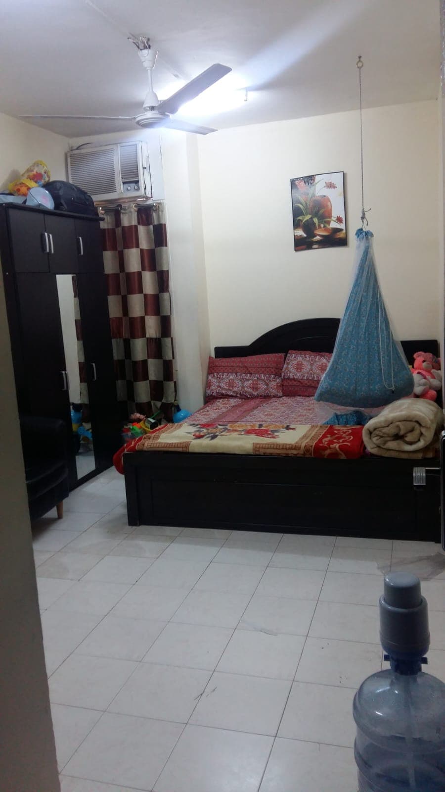 Fully Furnished Bedroom near Metro (Indian Family only), photo 2