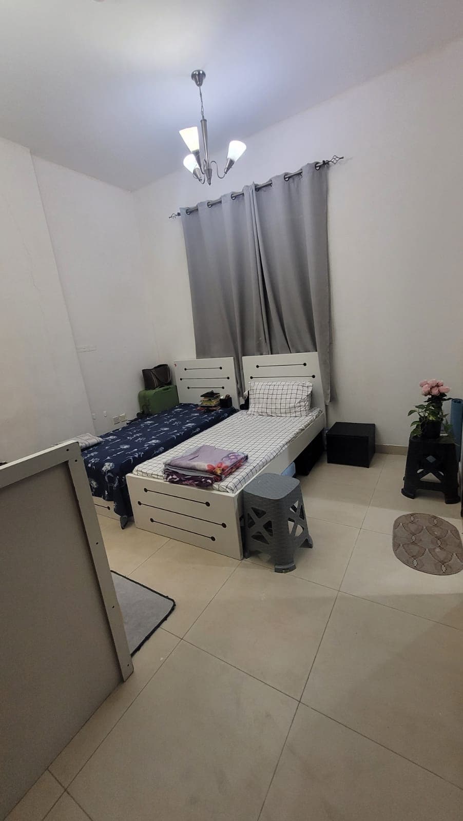 Roommate for Shared Room with Attached Bath near Metro (Female only), photo 1