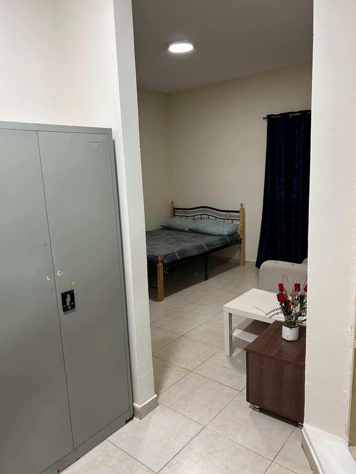 Fully Furnished Room near Metro (Family or Female only), photo 2