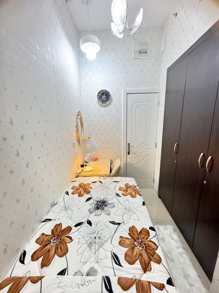 Closed Partition Room near Metro (Female only), photo 4