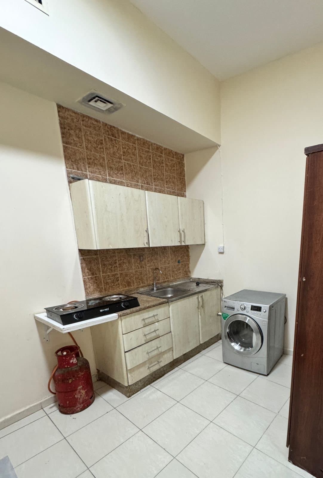 Fully Furnished Studio, photo 4