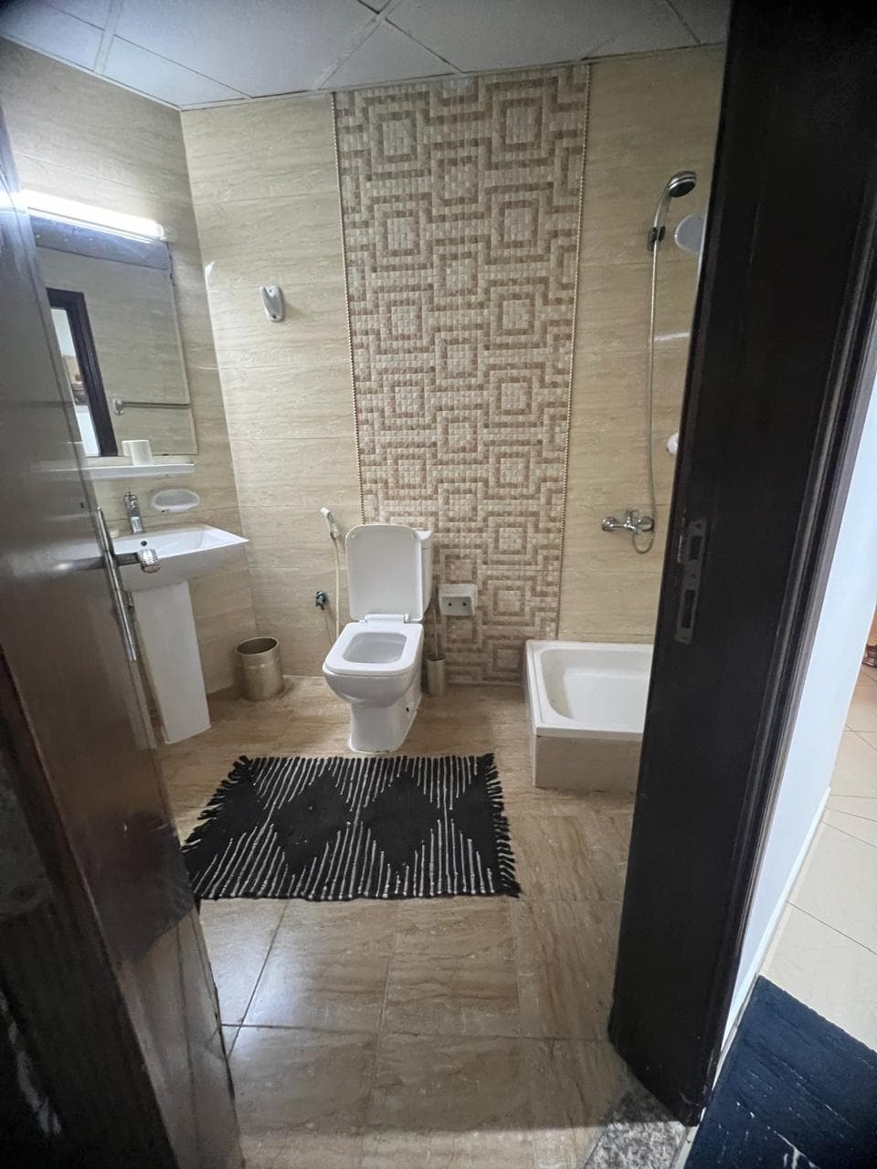 Fully Furnished 2BHK Apartment, photo 5