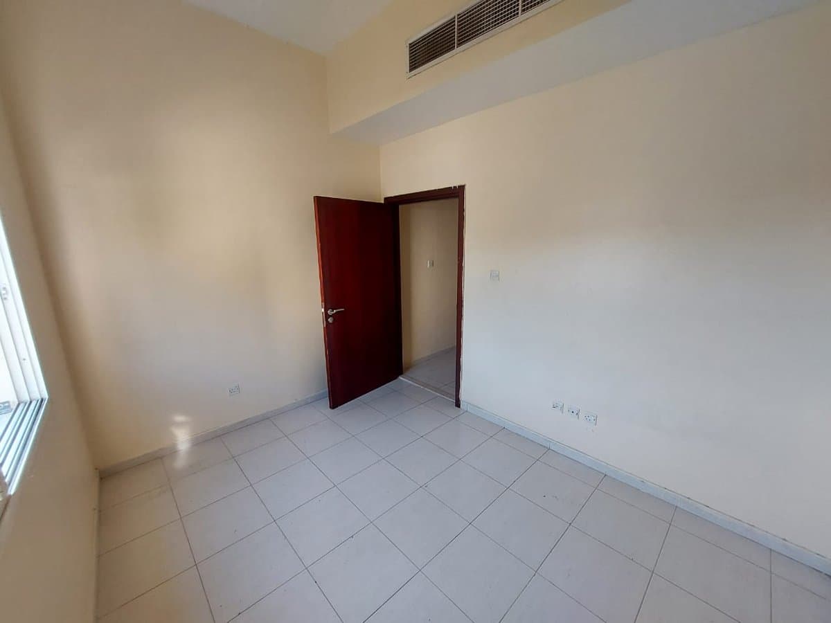 Unfurnished Studio (Male only), photo 1