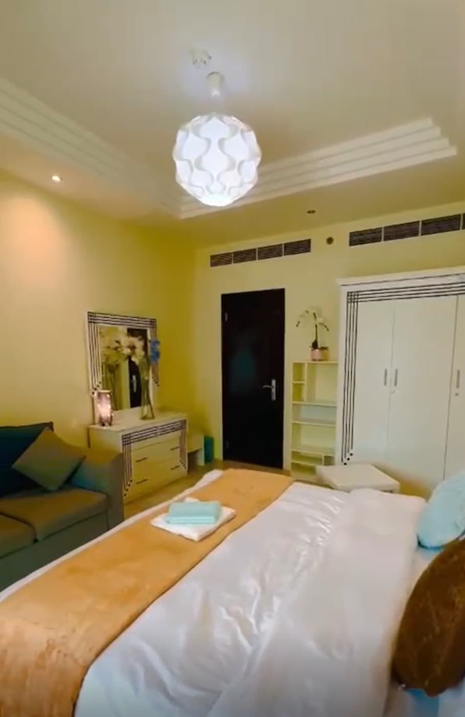 Private Bedroom (Single or Couple only), photo 3