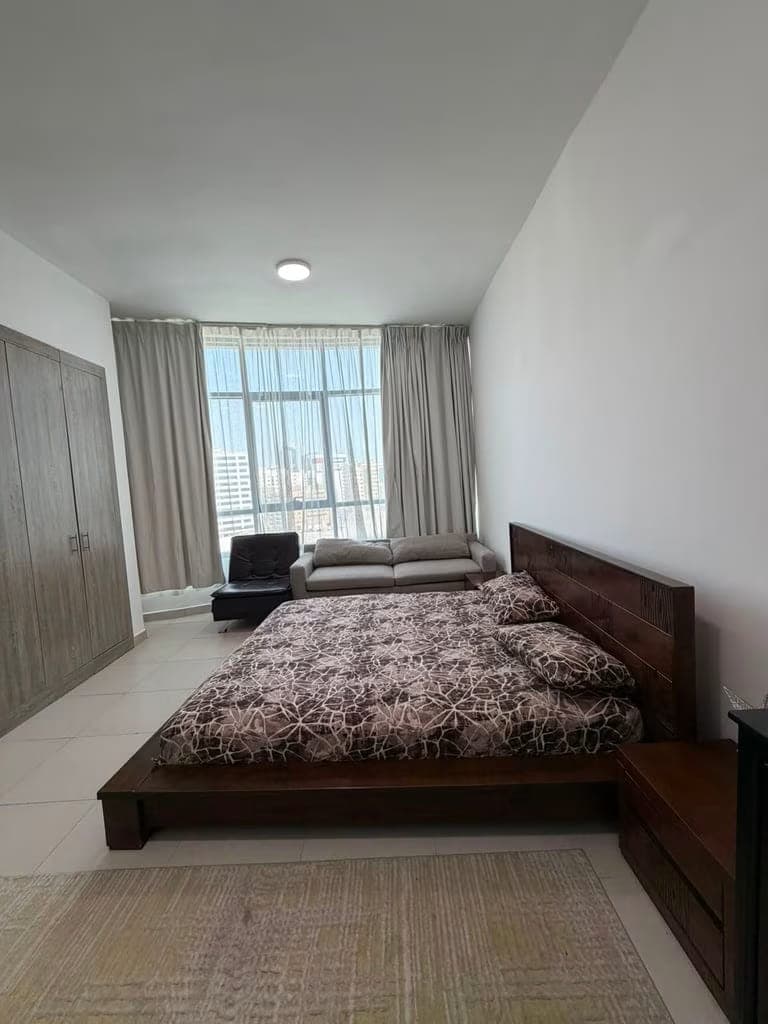 Furnished Bedroom (Female or Couple only), photo 1